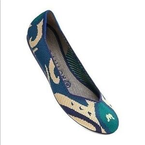 Rothy’s The Flat Captoe Retired Moroccan Blue Ikat Size 8.5